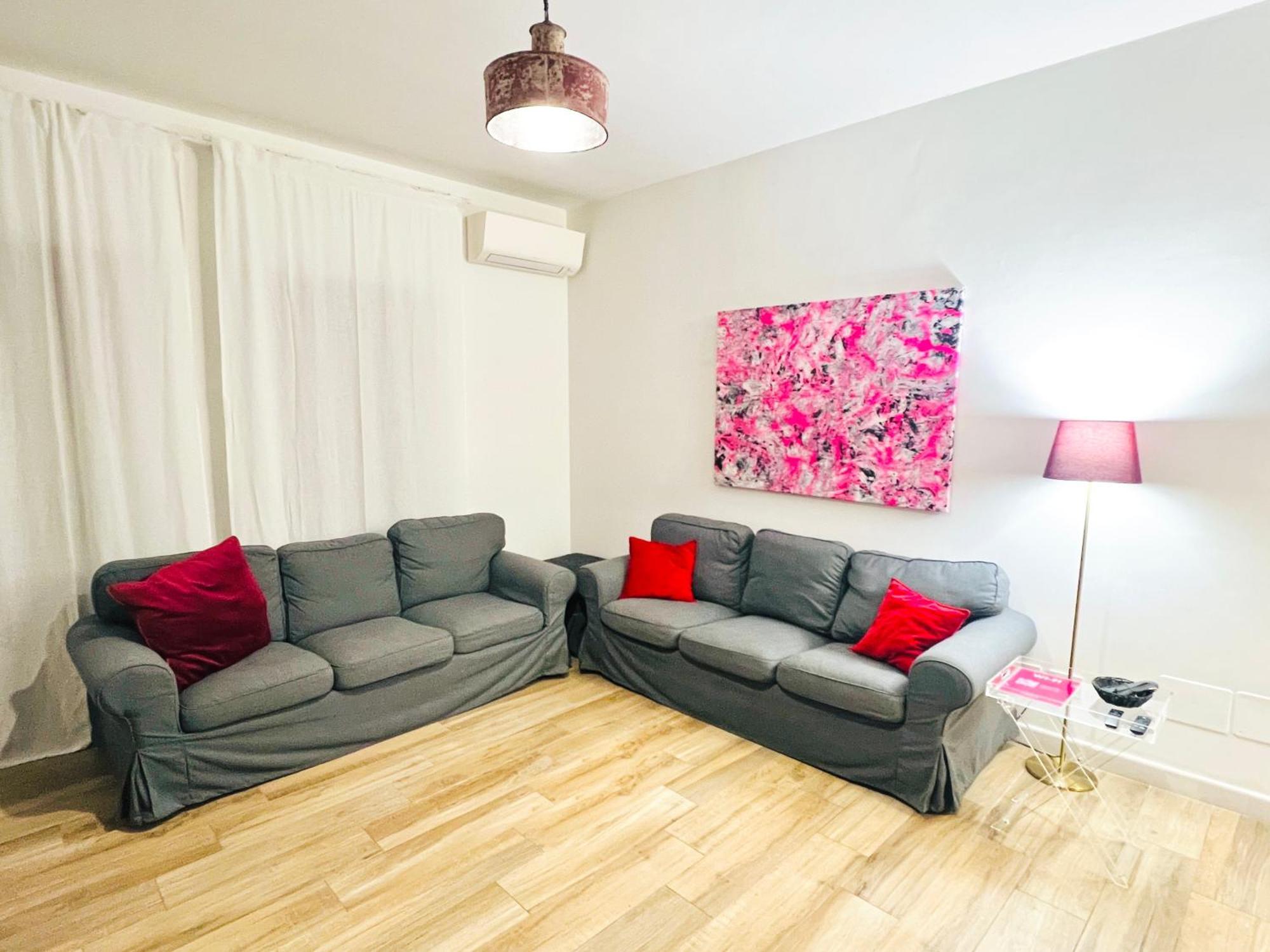 Bellhome 1 - Elegante Appartamento Nel Centro Di Bari Luaran gambar